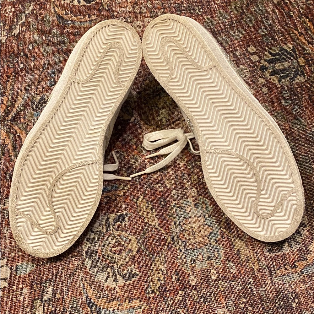 Adidas Superstar Glitter Silver Sneakers. Metallic. Shimmer. Shine. Size 9 1/2. - Picture 8 of 12